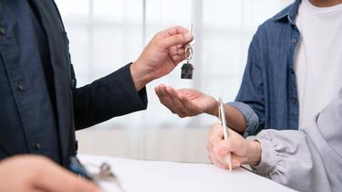 Essential guidance for buying or extending a residential property lease
